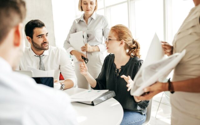 Nhân viên kế toán văn phòng là gì? Công việc, kỹ năng chuyên nghiệp